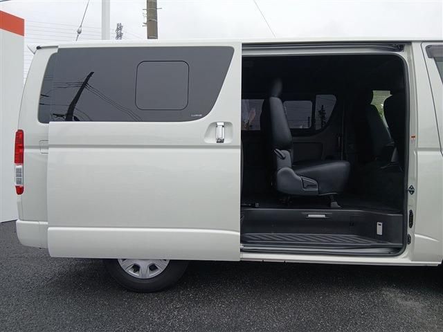 HIACE van 4WD