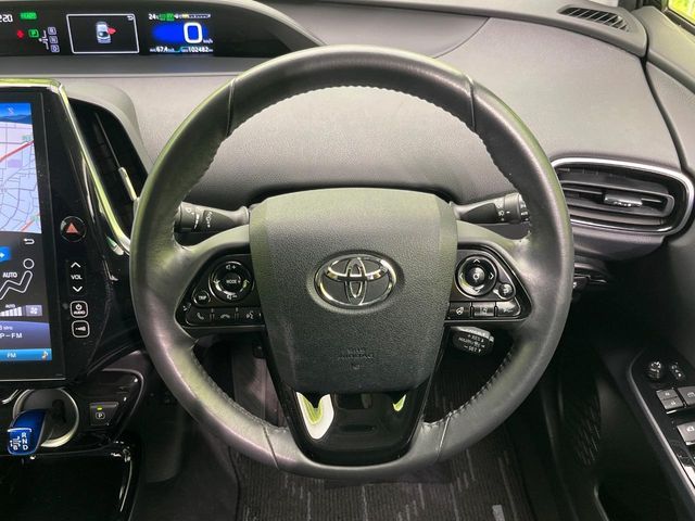 PRIUS PHV