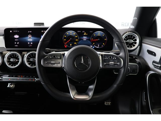MERCEDES BENZ CLA Shooting Brake
