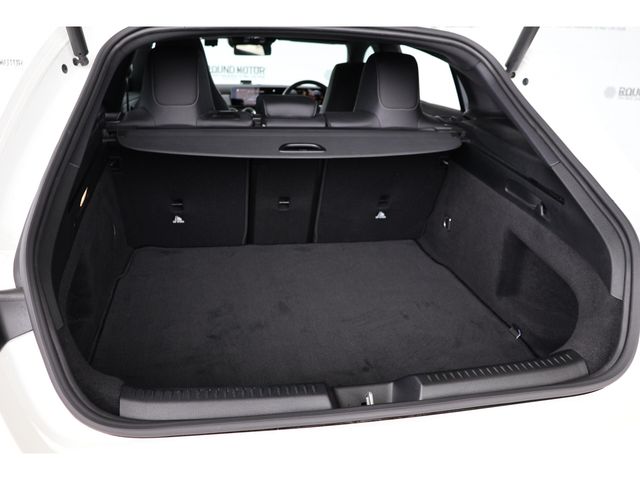 MERCEDES BENZ CLA Shooting Brake