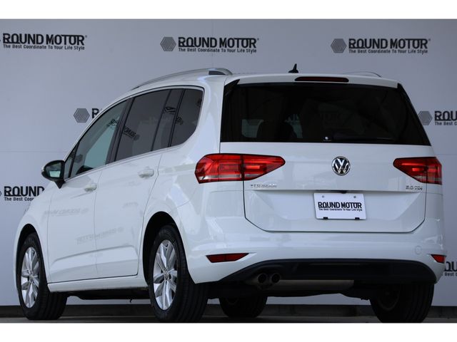 VOLKSWAGEN GOLF TOURAN