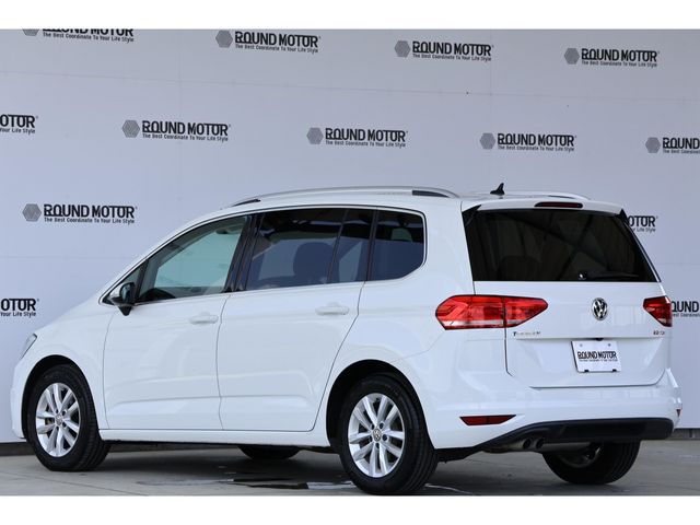 VOLKSWAGEN GOLF TOURAN