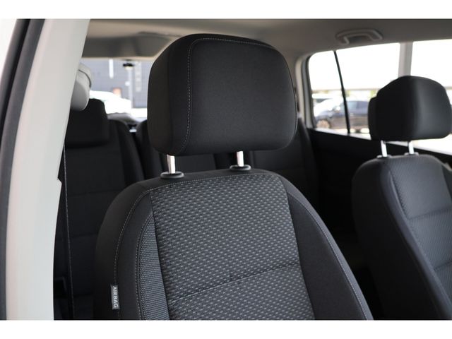 VOLKSWAGEN GOLF TOURAN