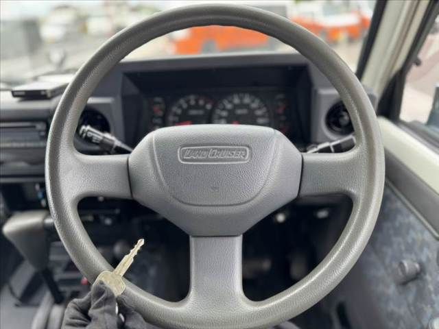 LANDCRUISER van