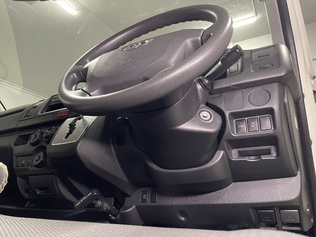 HIACE van 1.25t 2WD