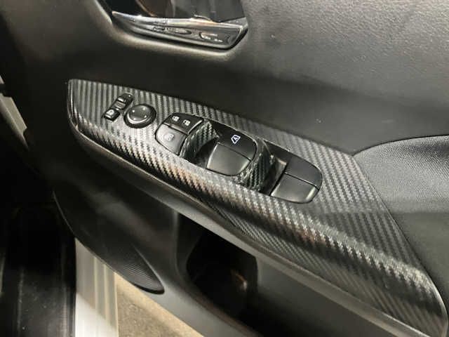 SERENA S-HYBRID 4WD