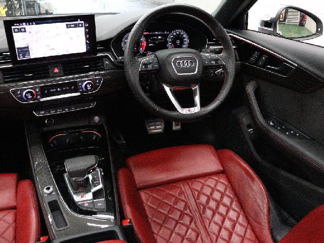 AUDI S4 AVANT