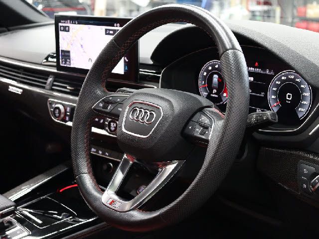 AUDI S4 AVANT