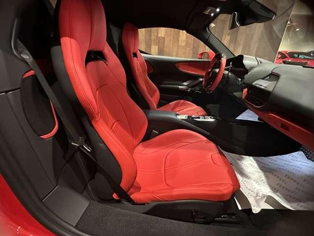 FERRARI SF90 Spider
