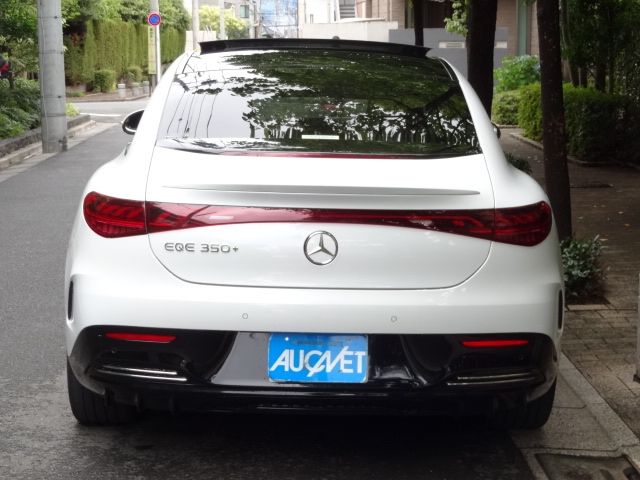 MERCEDES BENZ EQE