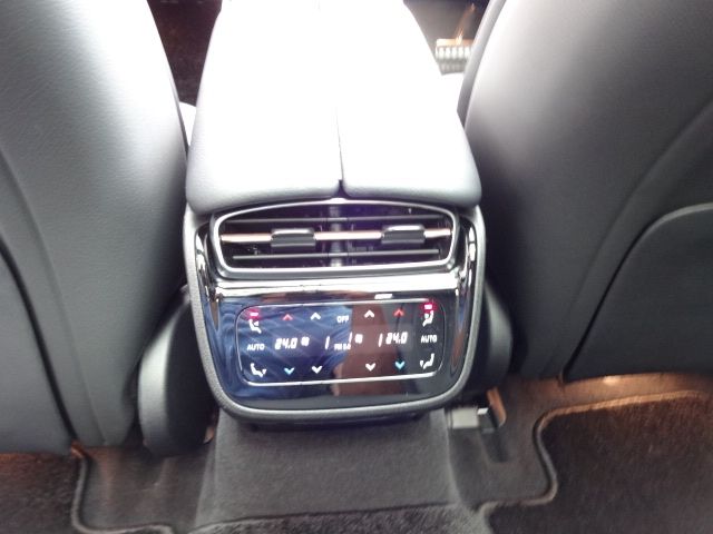 MERCEDES BENZ EQE