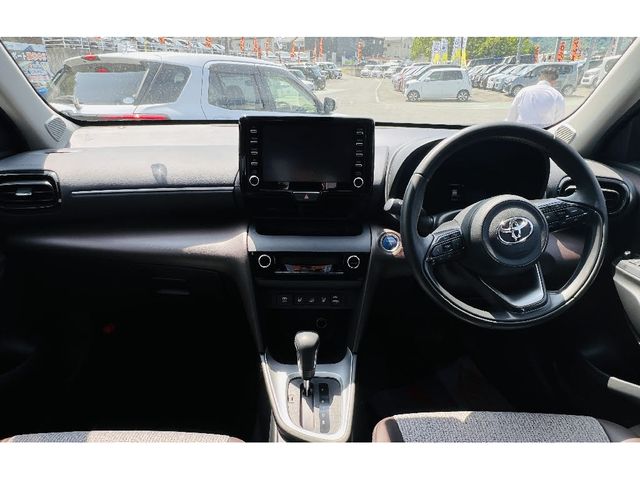 YARIS CROSS HYBRID