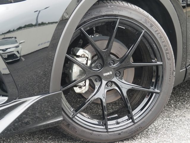 CROWN CROSSOVER