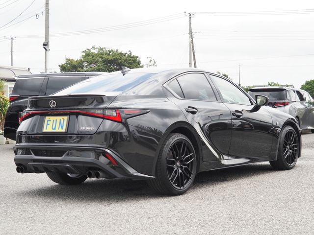 LEXUS IS350