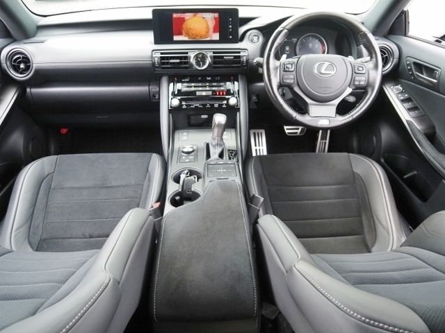 LEXUS IS350