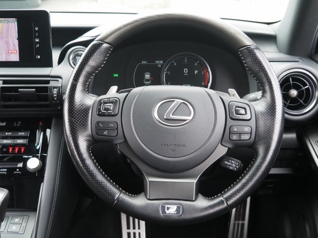 LEXUS IS350