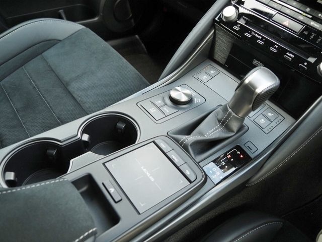 LEXUS IS350