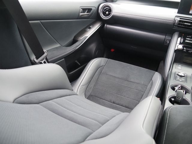LEXUS IS350