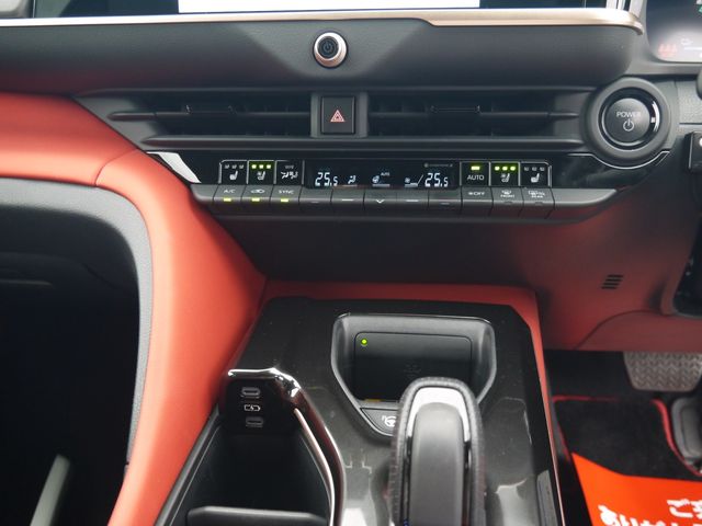 CROWN SPORT