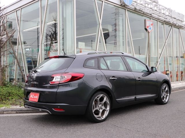 RENAULT MEGANE ESTATE