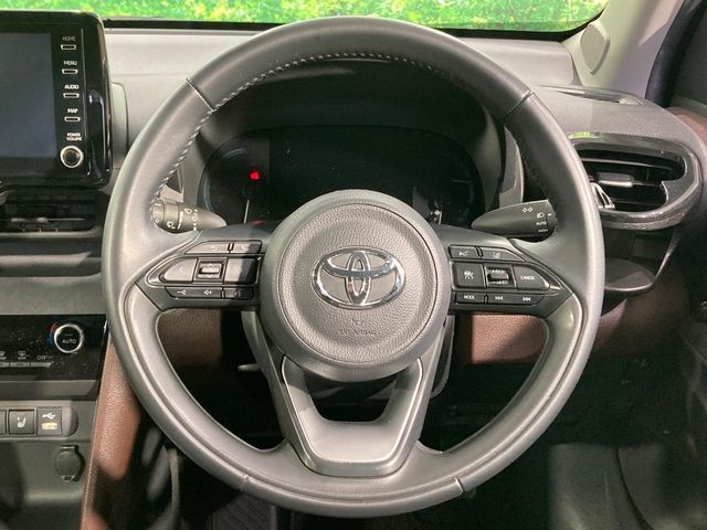 YARIS CROSS HYBRID