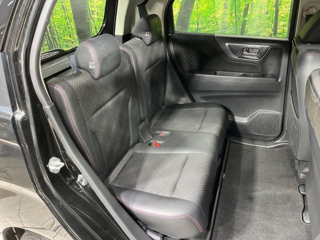 N-WGN CUSTOM 4WD