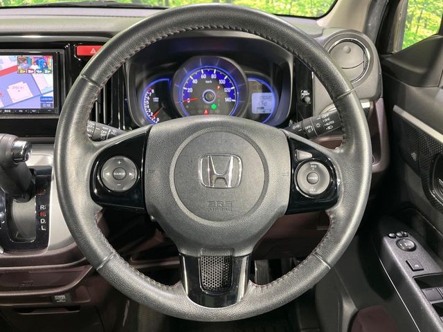 N-WGN CUSTOM 4WD