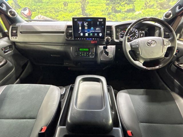 HIACE van 4WD