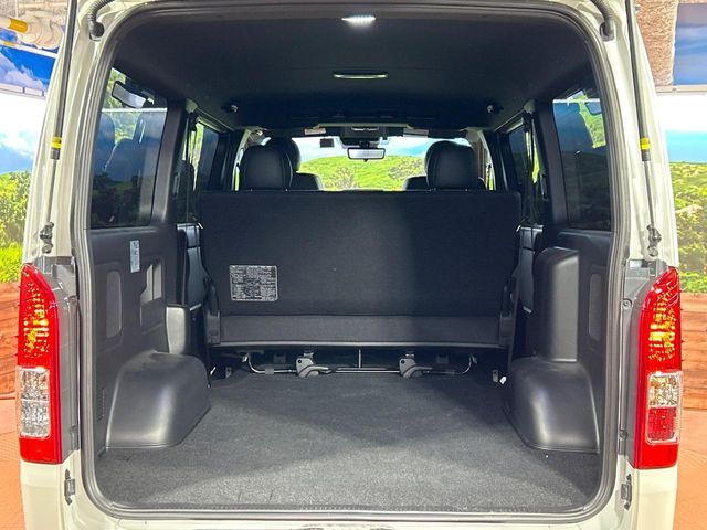 HIACE van 4WD