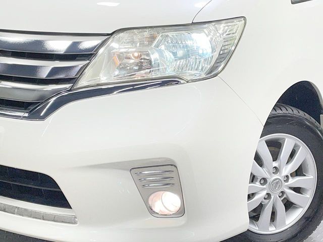 SERENA  WG 4WD