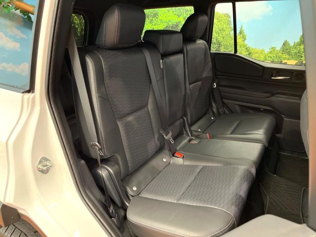 LANDCRUISER 250