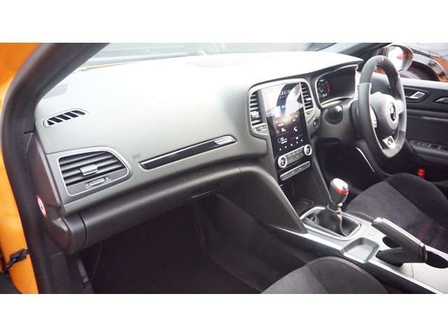 RENAULT MEGANE hatchback