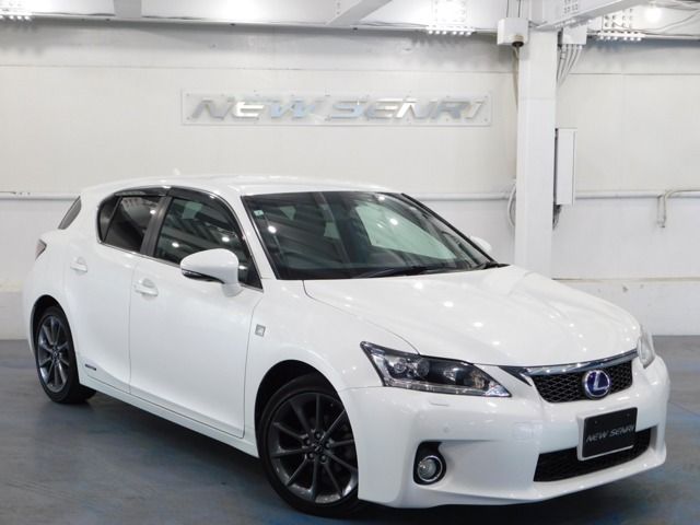 LEXUS CT200h