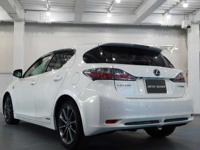 LEXUS CT200h