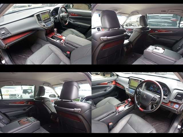 CROWN MAJESTA HYBRID 4WD