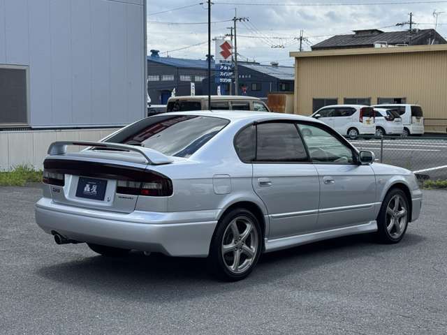 LEGACY B4