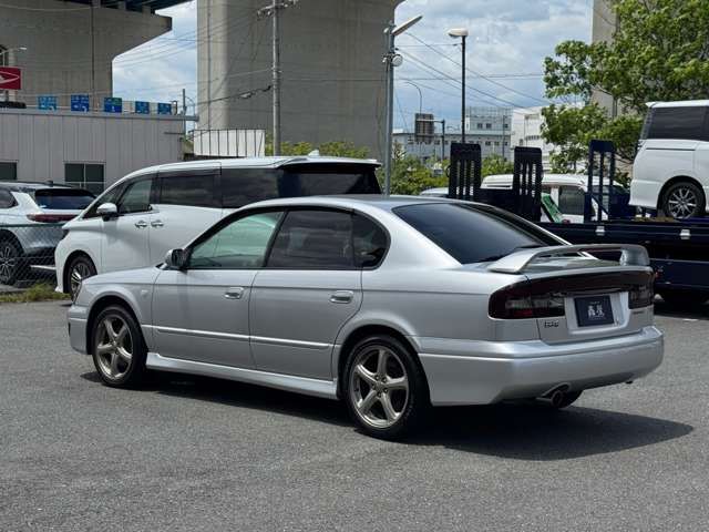 LEGACY B4