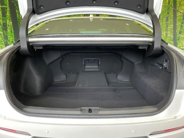 CROWN CROSSOVER