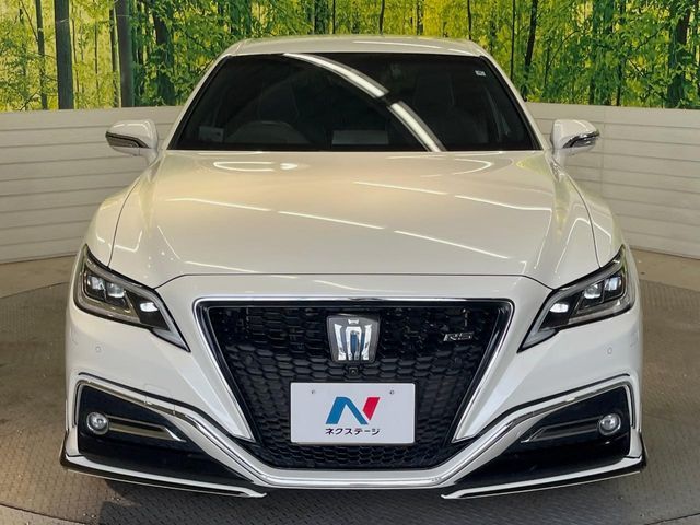 CROWN sedan hybrid 4WD