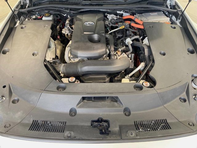 CROWN sedan hybrid 4WD