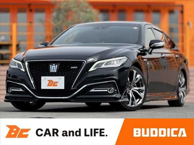 CROWN sedan hybrid