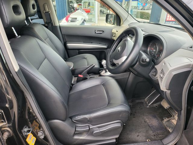 X-TRAIL 4WD