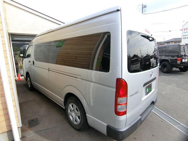 REGIUSACE van 2WD