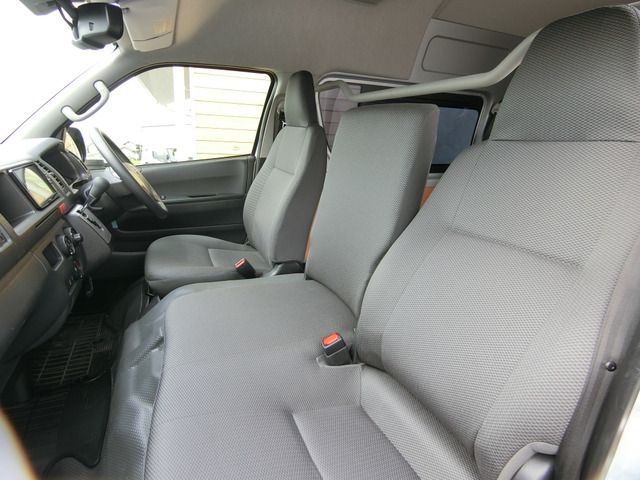 REGIUSACE van 2WD