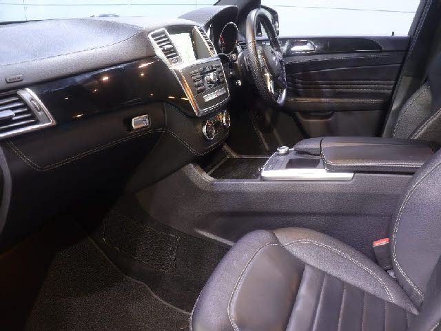 MERCEDES BENZ M class