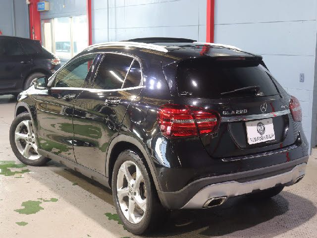MERCEDES BENZ GLA class