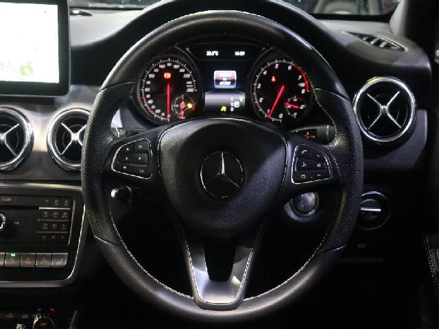 MERCEDES BENZ GLA class