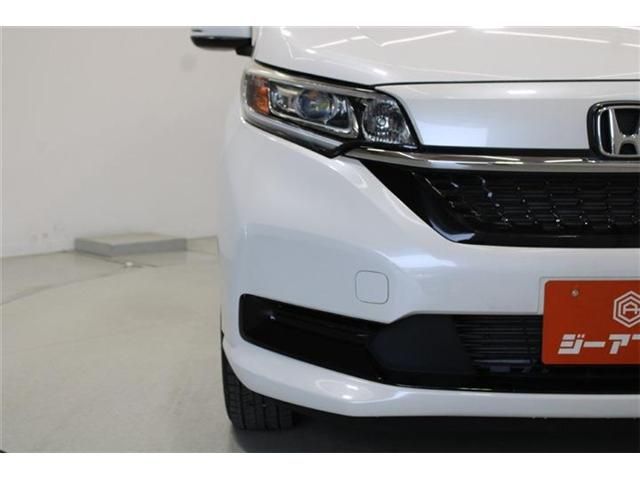 FREED plus HYBRID 4WD