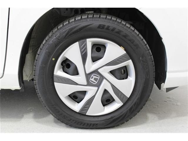 FREED plus HYBRID 4WD