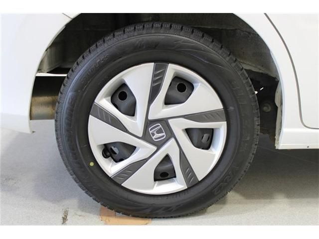 FREED plus HYBRID 4WD